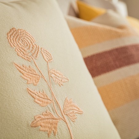 Μαξιλαροθήκη Διακόσμησης Gofis Home Yolanthe Vanilla 484/05 43x43