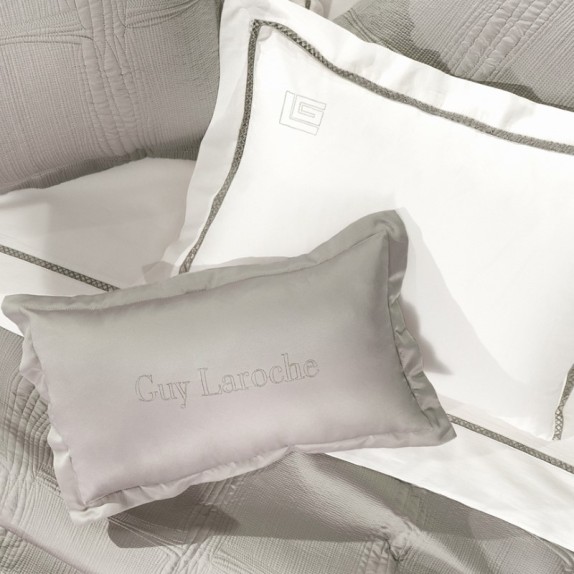 Μαξιλαροθήκη Διακόσμησης Guy Laroche Essenza Taupe 30x50