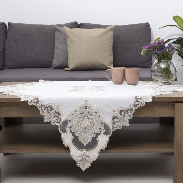 Σετ 5 Τεμ. Τραπεζοκαρέ/Καρέ/Σεμέν/Πετσετάκια...