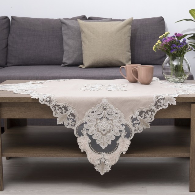 Σετ 5 Τεμ. Τραπεζοκαρέ/Καρέ/Σεμέν/Πετσετάκια...